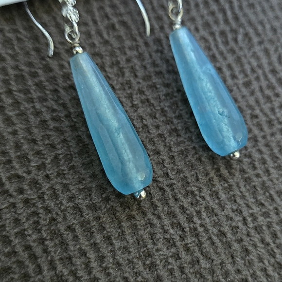 Iris & Lily Blue💙 Teardrop💧Gemstone Earrings - Picture 9 of 14